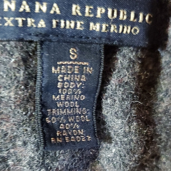 Banana Republic Orange  100% Merino Wool  Sweater Size S - Picture 10 of 11